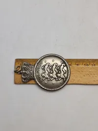 To originale skilte fra samme politibetjent, det ene er fra speciel uddannelse i USA før ww2