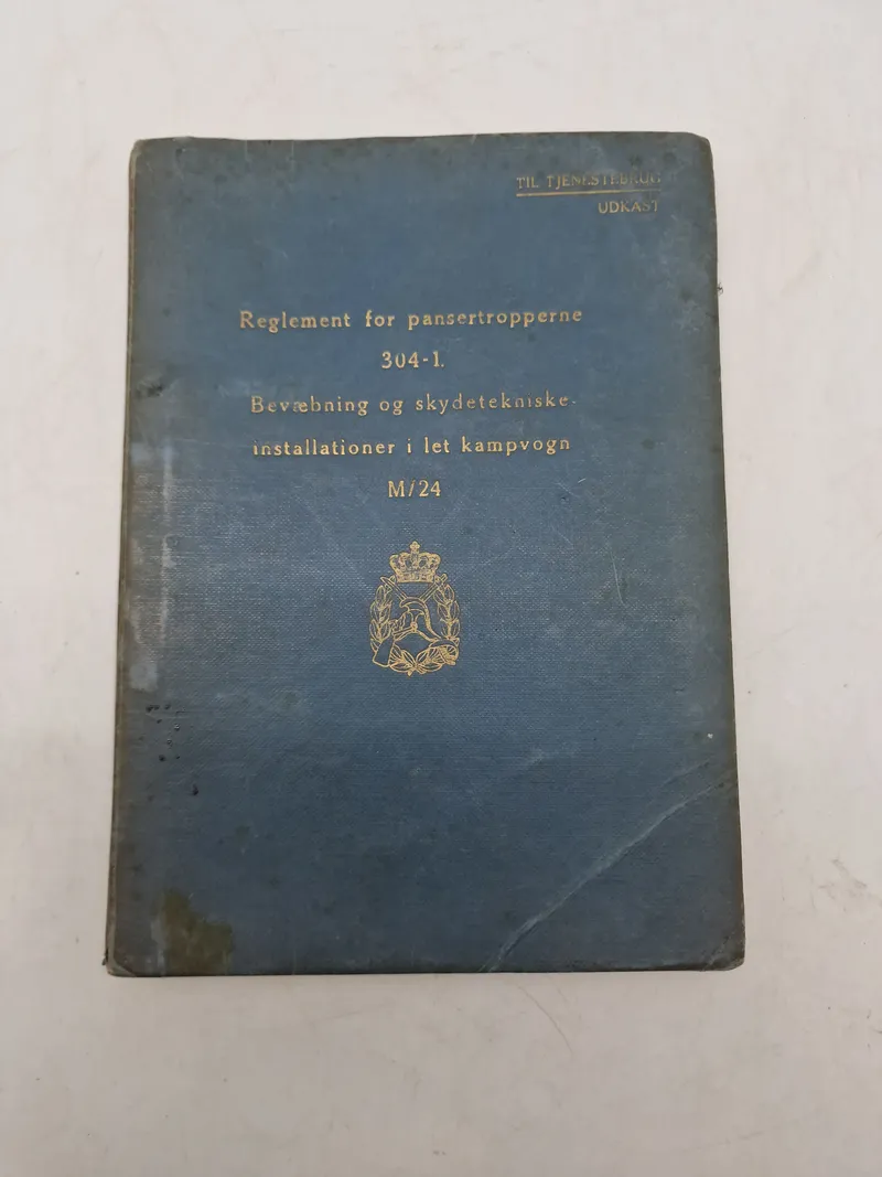 Reglement for pansertropperne

304-1.

Bevæbning og skydetekniske.

installationer i let kampvogn M/24