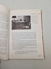 Helge Hagemann

UNDER TVANG

Minerydningen ved den jyske vestkyst 1945