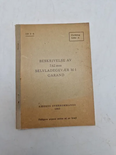BESKRIVELSE AV

7.62 mm

SELVLADEGEVÆR M1 GARAND

HERENS OVERKOMMANDO 1963