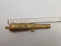 Veludført messing kanon med affutage - Napoleons inspireret - kan ikke skyde