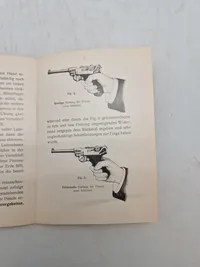 Die

Selbstlade-Pistole „PARABELLUM“

Deutsche Waffen- und Munitionsfabriken Berlin.