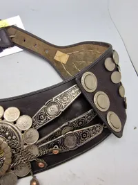 Originalt Vintage Argentina Gaucho Leather belt - prydet med mønter og pynt