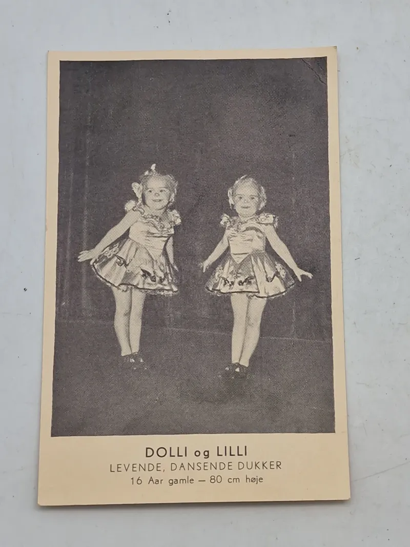Postkort med Dolli & Lilli