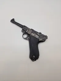 Veludført Luger P08 af metal - kan ikke skyde