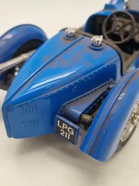 Modelbil