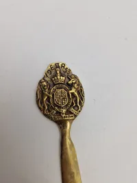 Veludført brevåbner