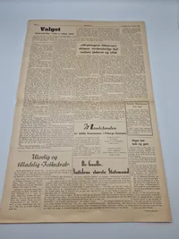 To originale eks af avisen “Revision” som var kendt for at hjælpe danske ss frivillige efter krigen