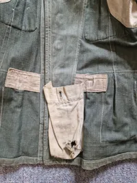Original Wehrmacht Heer leichte M43 Drillich-Feldbluse für Mannschaften med rest af påsyet ørn