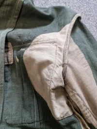 Original Wehrmacht Heer leichte M43 Drillich-Feldbluse für Mannschaften med rest af påsyet ørn