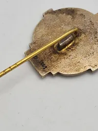 Originale pins fra Dybbøl dagen   af sølv tegent af Harald Sloth Møller