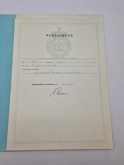 Originalt kursus bevis fra politiet (Bedrageri og skattesager)