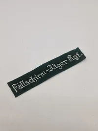 To stk W-SS Cufftitles -Efterkrigs