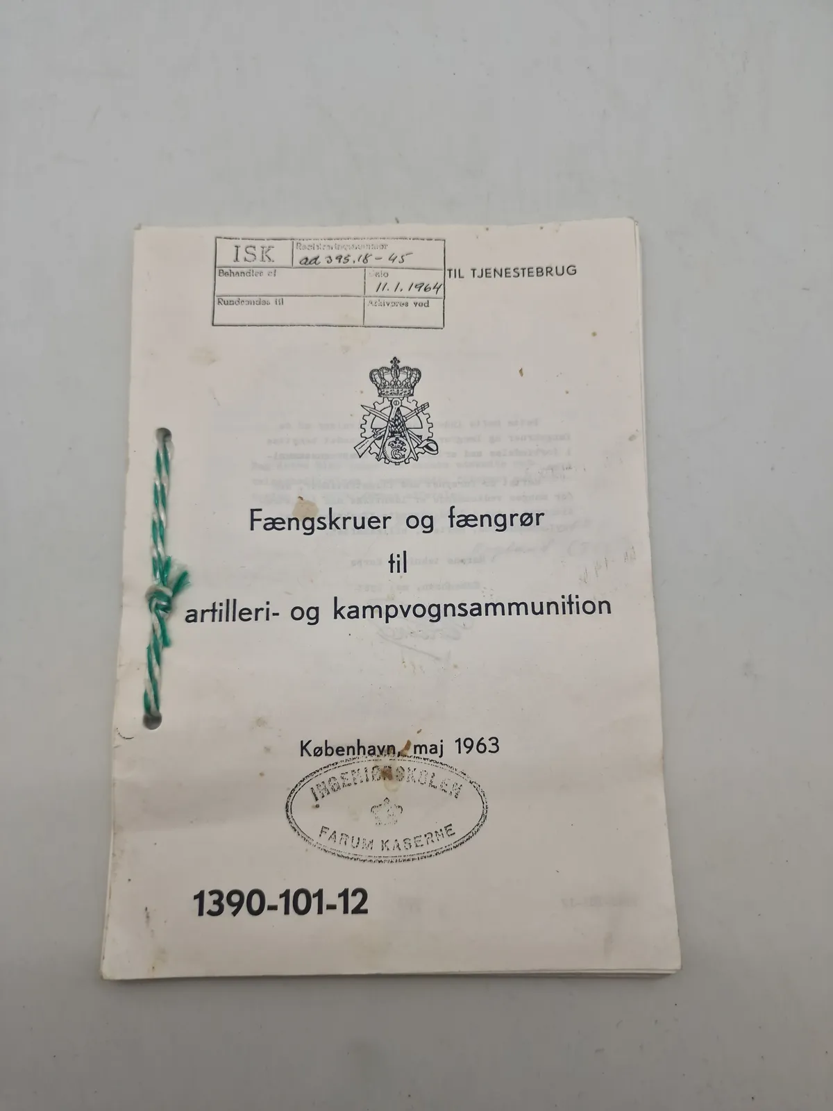 Fængskruer og fængrør artilleri- og kampvognsammunition