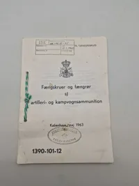 Fængskruer og fængrør artilleri- og kampvognsammunition