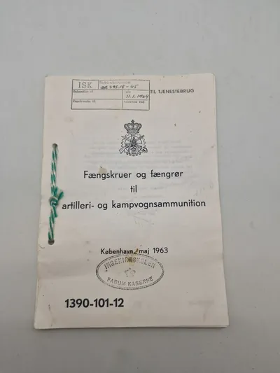 Fængskruer og fængrør artilleri- og kampvognsammunition