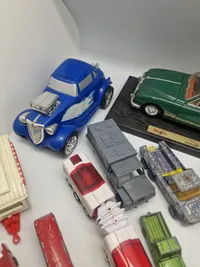 Samling diverse modelbiler