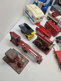 Samling diverse modelbiler