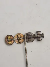 Original ww1/ww2 miniature pin
