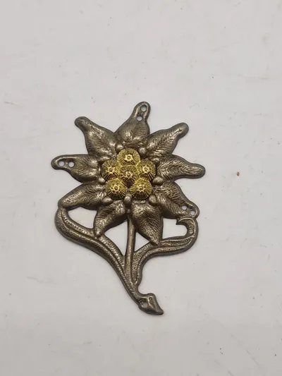 Original Edelweis cap badge - ww2