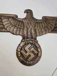 Stor vægørn efter 45