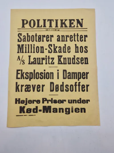 Original spiseseddel: 
POLITIKEN
Sabotører anretter Million-Skade hos /s Lauritz Knudsen
Eksplosion i Damper kræver Dødsoffer
Højere Priser under Kød-Manglen