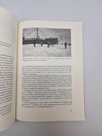 FOR DANNEBROGS
ÆRE
DANSKE FRIVILLIGE I ESTLAND OG LETLANDS FRIHEDSKAMP 1919