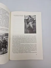 FOR DANNEBROGS
ÆRE
DANSKE FRIVILLIGE I ESTLAND OG LETLANDS FRIHEDSKAMP 1919