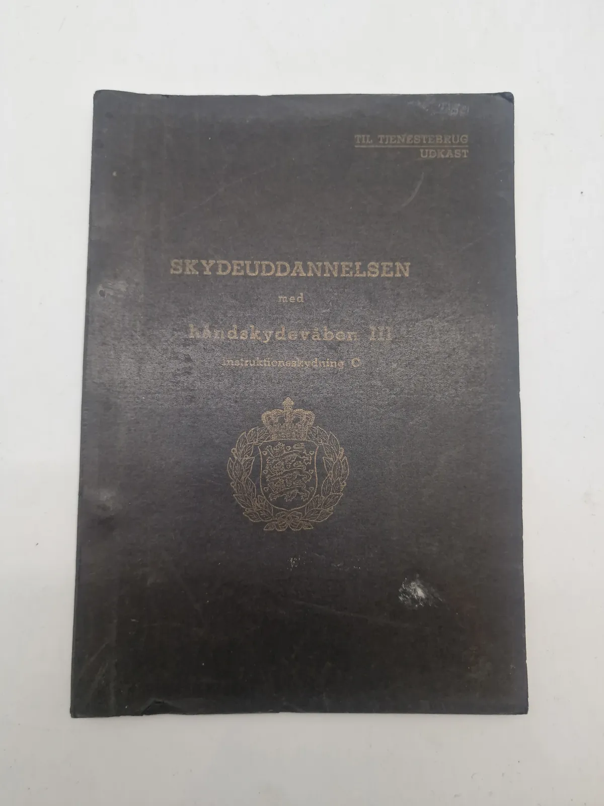 SKYDEUDDANNELSEN med

håndskydevåbon III

Instruktionsskydning C