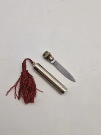 Veludført foldekniv med “Kvast”
