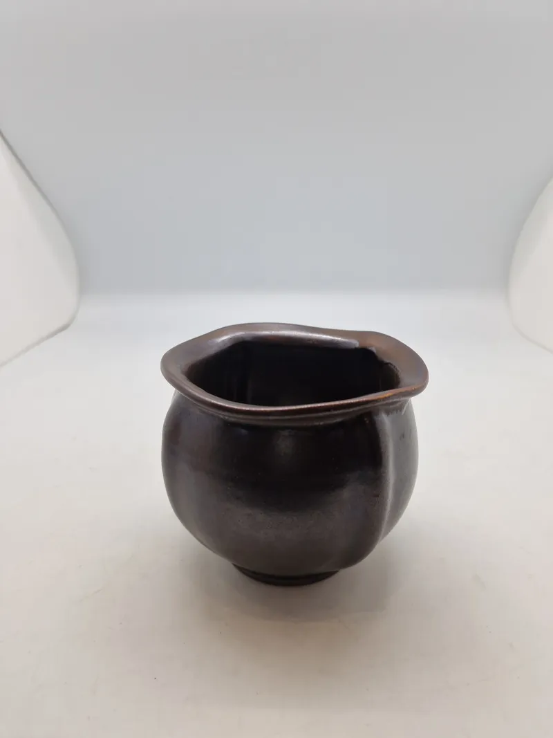 Vase af Herman A Kähler