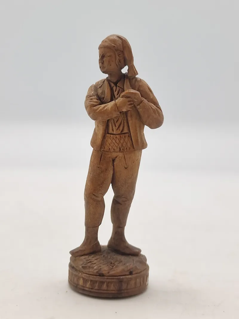 Norsk Udskåret figur