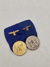 Original spange “Für Treue Dienst in der Wehrmacht” 4 og 12 år
