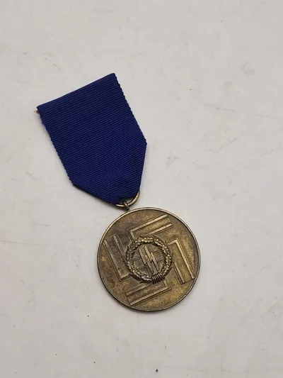 Waffen-SS Treue Dienst medalje - Efterkrigs