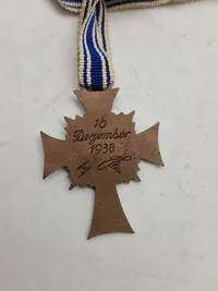 Originalt Mutterkreuz - 3.kl (Bronce)