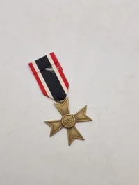 Originalt WW2 Third Reich Kriegsverdienstkreuz 2.Klasse ohne Schwerter - Hersteller "14" (L.Christian Lauer, Nürnberg)