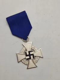 Original medalje “Für Treue Dienst” 25 år med æske