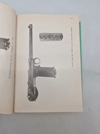 Kleine Waffen Bibliothek
von
Hans Bert von Lockhoven
Serie A
Revolver und Pistolen
