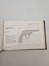 Opslagsværk over tyske ww2 håndvåben mm.