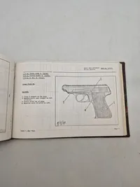 Opslagsværk over tyske ww2 håndvåben mm.