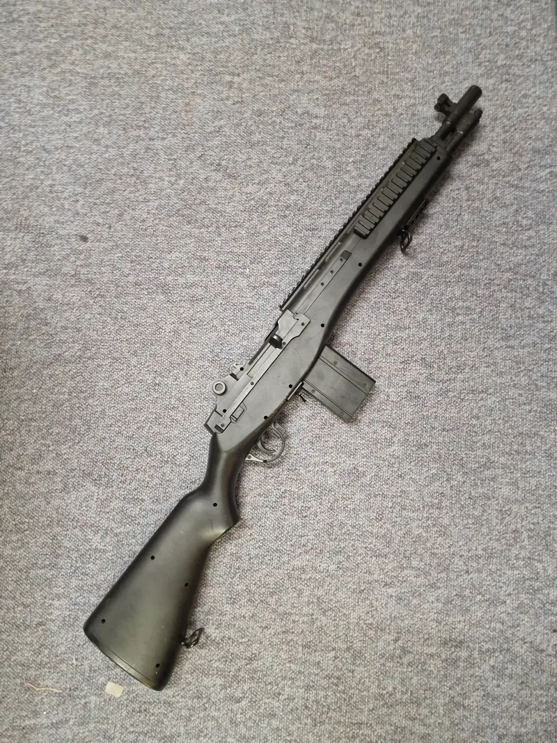 M14 riffel softgun - kan være med fejler og mangler