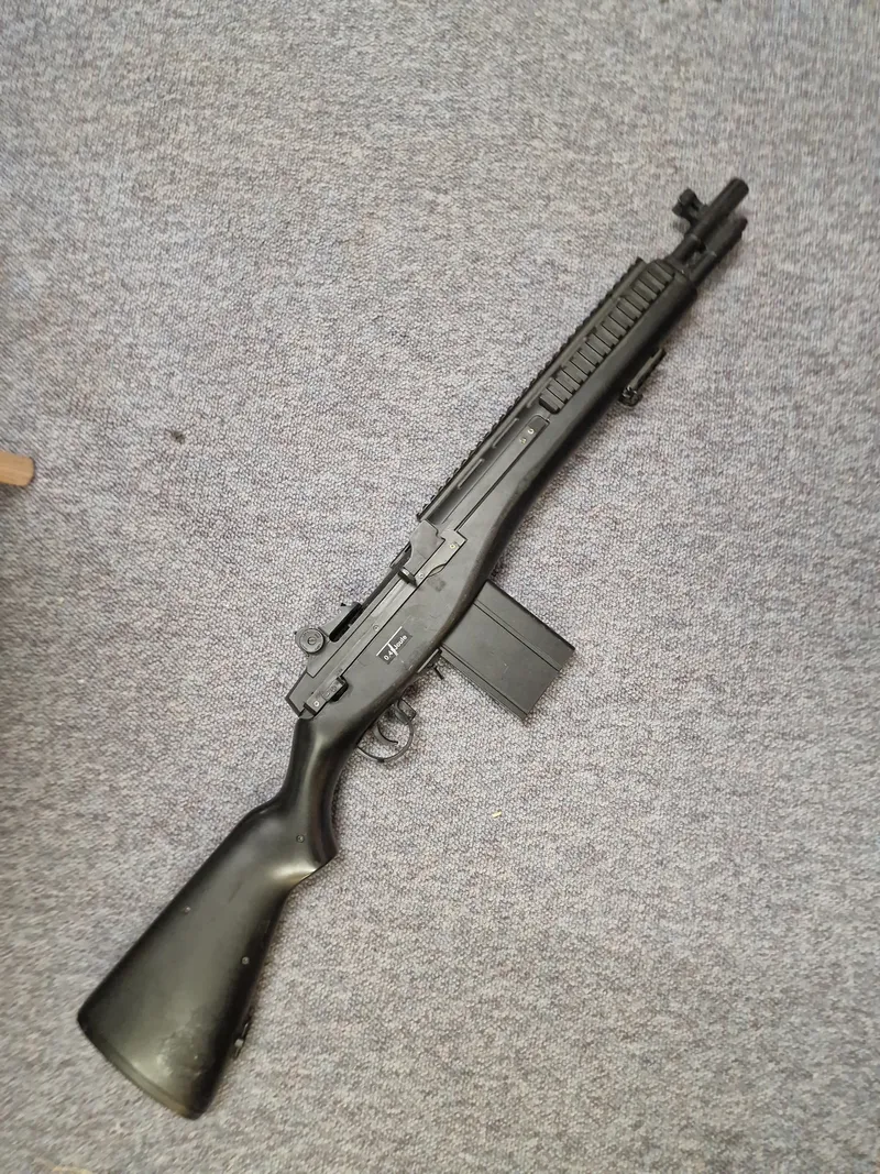 M14 riffel softgun - kan være med fejler og mangler
