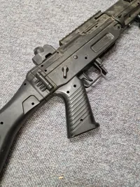 MP5 maskinpistol softgun - kan være med fejler og mangler