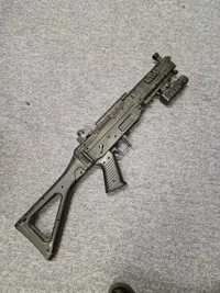 MP5 maskinpistol softgun - kan være med fejler og mangler