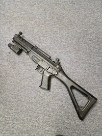 MP5 maskinpistol softgun - kan være med fejler og mangler