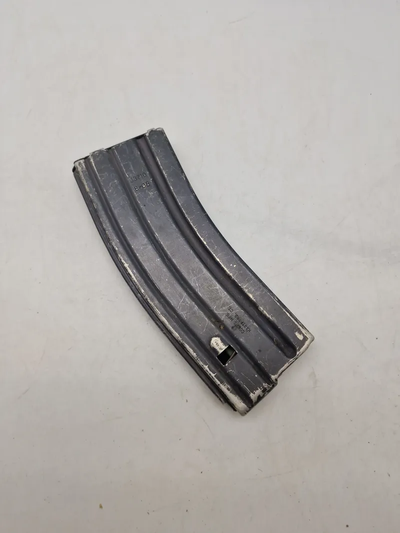 Originalt magasin til M16 riffel (stål) kaliber 5,56 mm