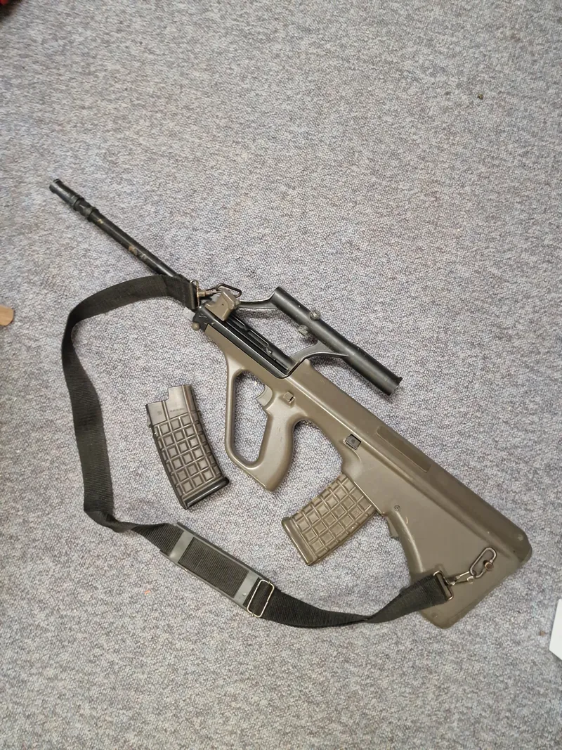 Steyer AUG softgun - Tokyo Marui - vanvittig god kvalitet