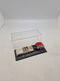 Modelbil med kasse