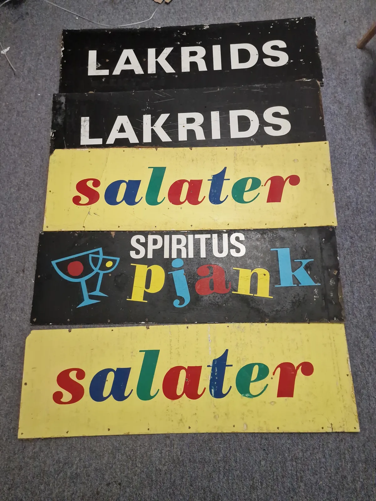 Samling sjældne originale Irma skilte af træ fra 1960’erne - store størrelser. Et skilt er knækket - skal afhentes i Vordingborg