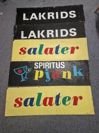 Samling sjældne originale Irma skilte af træ fra 1960’erne - store størrelser. Et skilt er knækket - skal afhentes i Vordingborg